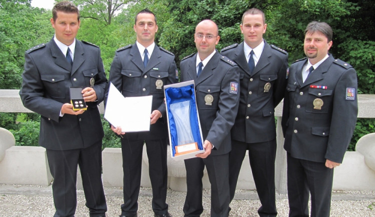 Zlatý záchranářský kříž,2012