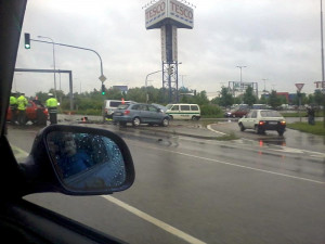 Mladá řidička BMW bojuje po nehodě o život