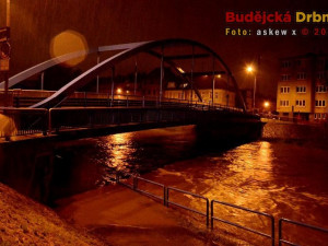 Modrý most po půlnoci