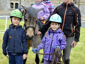 Den dětí v sedle ve Dvoře Vondrov