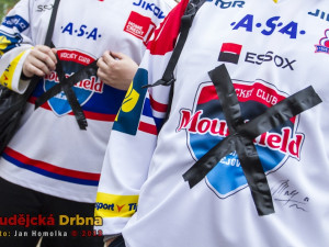 Pochod za záchranu budějovického hokeje