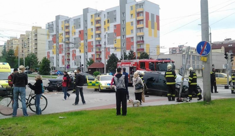 Čtvrteční nehoda u CineStaru