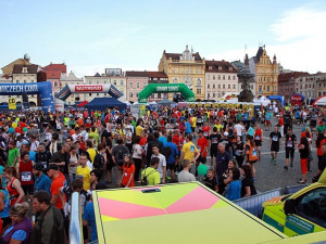 Dvaadvacet běžců skončilo v péči zdravotníků