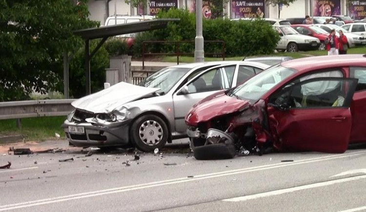 Páteční nehoda na výpadovce na Písek