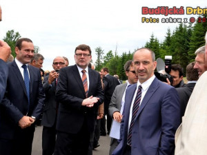 Ministři Kuba a Stanjura (zprava)