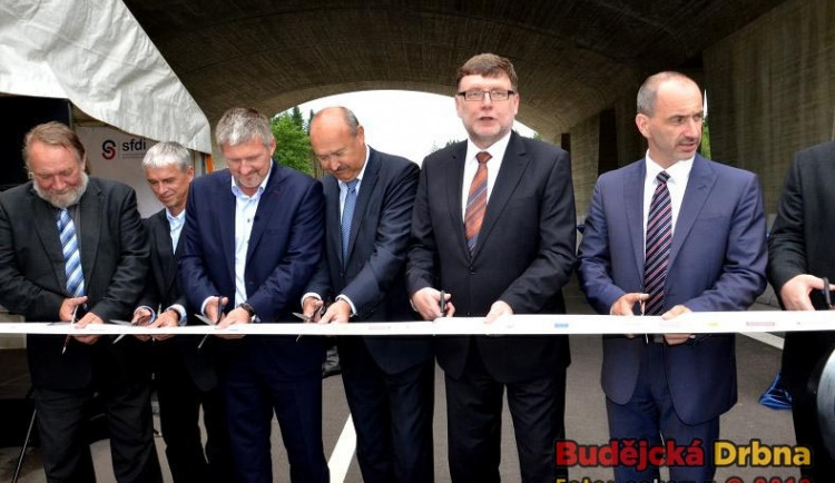 Slavnostní otevření nového úseku dálnice D3
