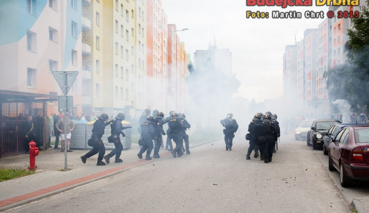 Protest kvůli problémům v soužití s Romy