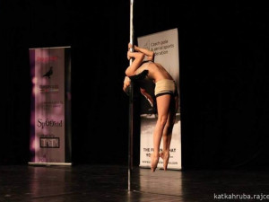Lucie Šimková na mistrovství České republiky v Pole Dance 2013