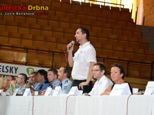 Veřejná diskuze ve Sportovní hale, Budějce 8.7.2013