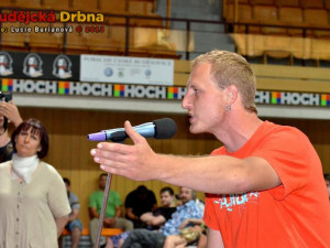 Veřejná diskuze ve Sportovní hale, Budějce 8.7.2013