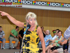 Veřejná diskuze ve Sportovní hale, Budějce 8.7.2013