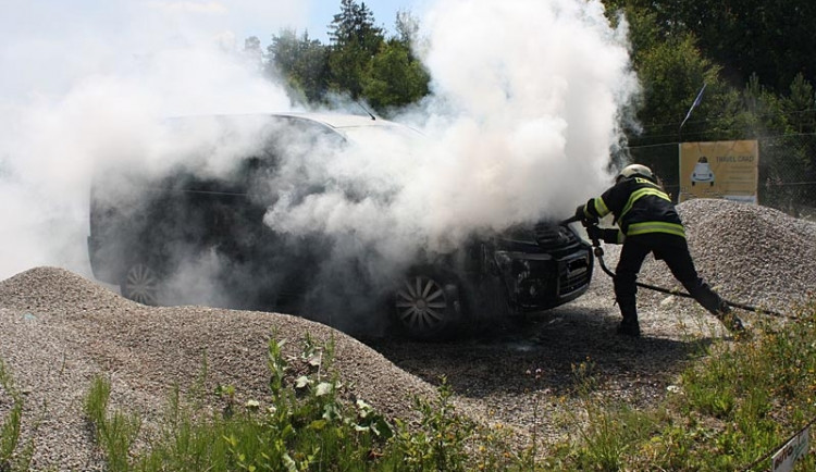 Požár Fiatu Scudo u Lišova