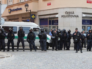 Policisté vzkazují občanům: „Měříme všem stejně!“