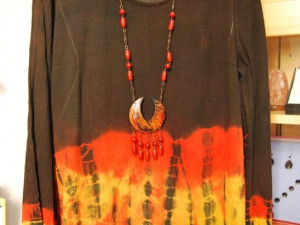 K oblečení si můžete vybrat nebo objednat i vhodný doplněk