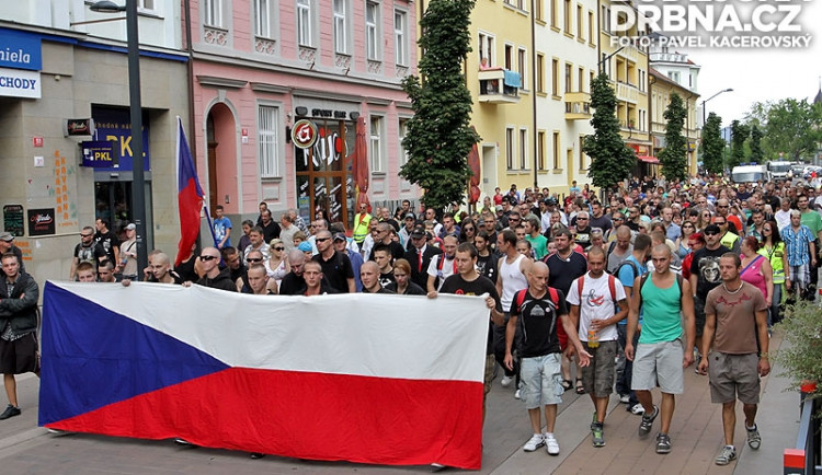 Pochod demonstrantů na Lannovce