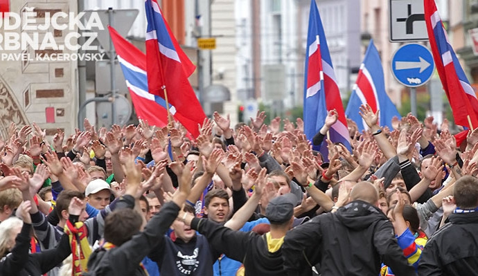 FOTO a VIDEO: „Kdo neskáče, není Motor, hop hop hop!“