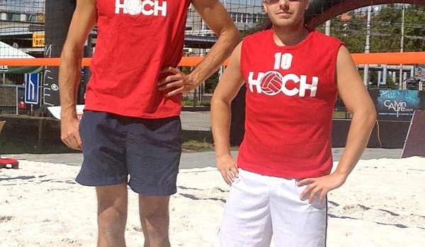 Jeden ze soutěžních párů - manažer Jihostroje Stanislav Pochop (vlevo) a Filip Matoušek