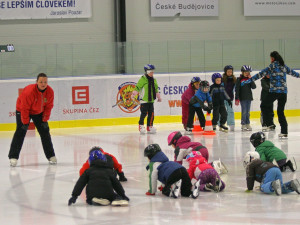 Školička bruslení v Hokejovém Centru Pouzar