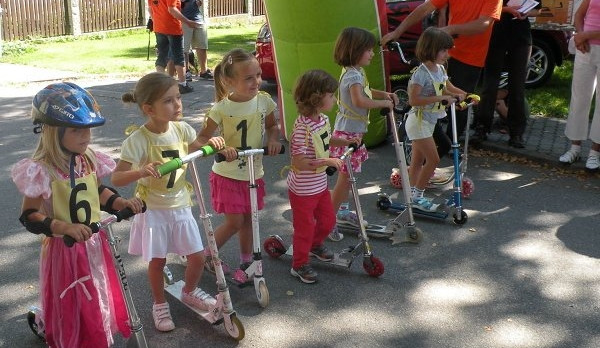 Dobrovodské koloběžkové závody 2012