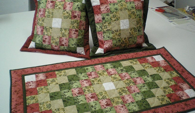 Výrobky při použití techniky patchwork