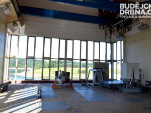 V horní části věže