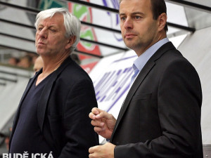 Domácí trenéři Radek Bělohlav a Jaroslav Jágr (zprava)