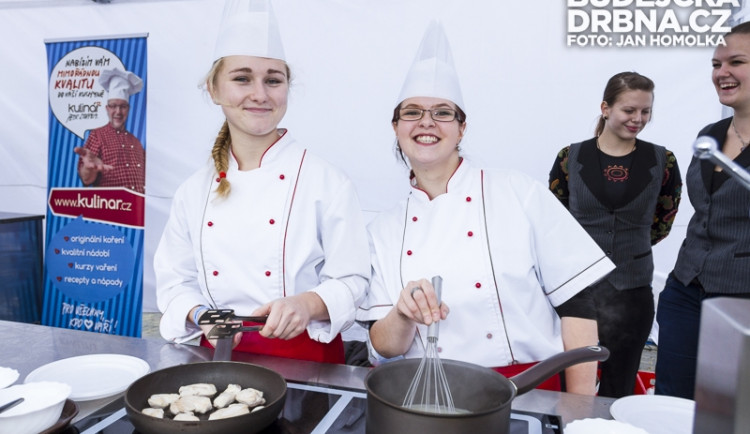 FOTO: Budějce hostí další zastávku Gastrotour 2013