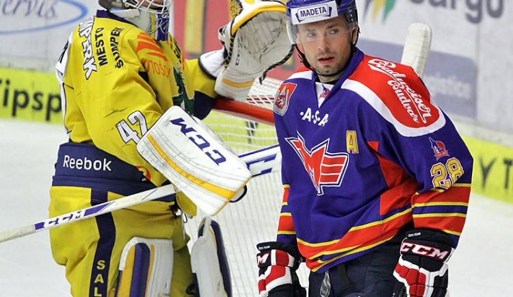 Jedinou branku Motoru na berounském ledě vsítil Petr Šachl