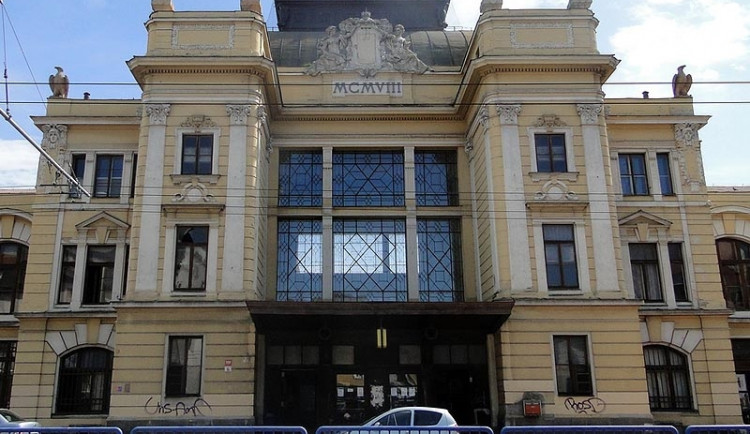 Budova českobudějovického vlakového nádraží