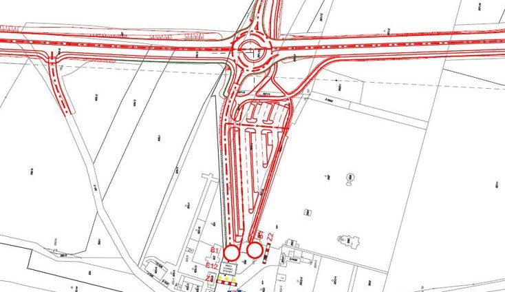 Uzavírka silnice mezi Mladým a Srubcem