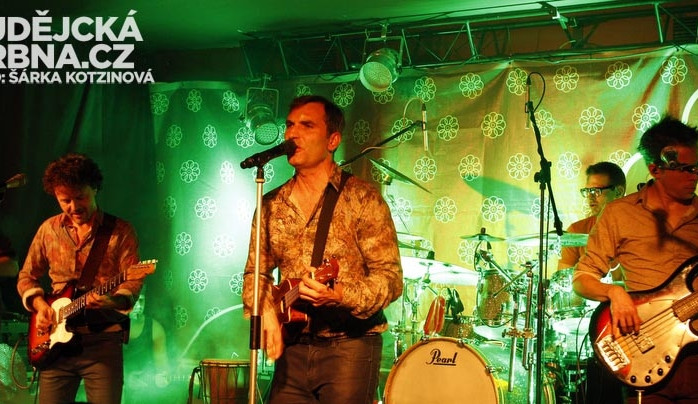 Koncert kapely Mig 21 v Café klubu Slavie