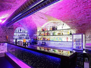 Dance bar Paradox