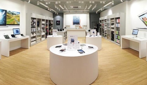 Budějcká prodejna iWant v IGY Centru