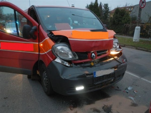 Ranní nehoda na Dobrovodské ulici