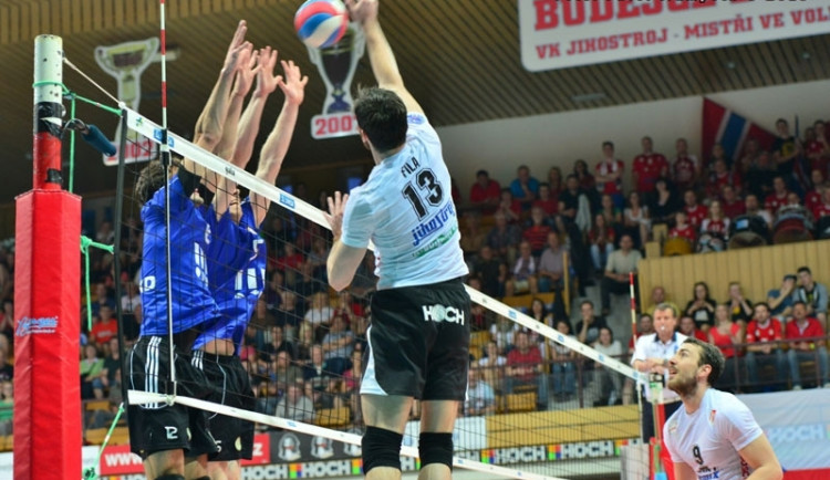 Finále volejbalové extraligy mezi Jihostrojem a Ostravou