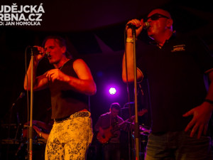 Vystoupení J.A.R v Café Klubu Slavie