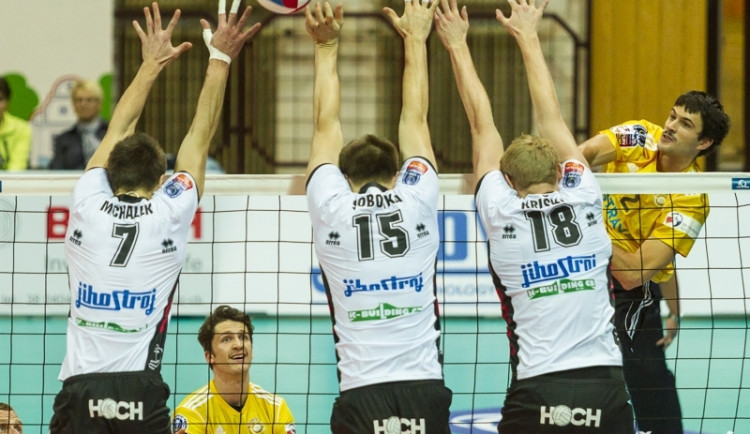 Jihostroj v minulém kole hladce přejel úřadující mistry z Ostravy