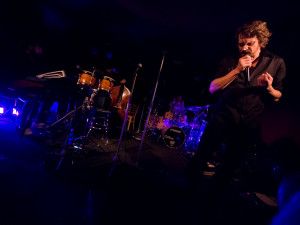 Dan Bárta a Illustratosphere v Café klubu Slavie