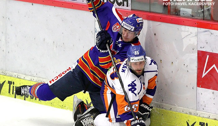 Momentka z prvního vzájemného duelu Motoru proti Litoměřicím v této sezoně