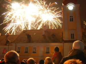 Krásný ohňostroj byl třešínkou na čokoládovém dortě