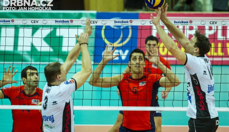 Petr Zapletal na nahrávce při utkání Ligy mistrů s Budvou