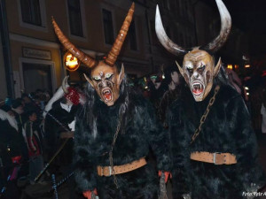 Pekelná tradice v Nových Hradech