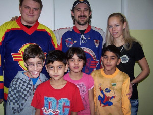 Fanoušci Motoru podpořili školu pro sluchově postižené