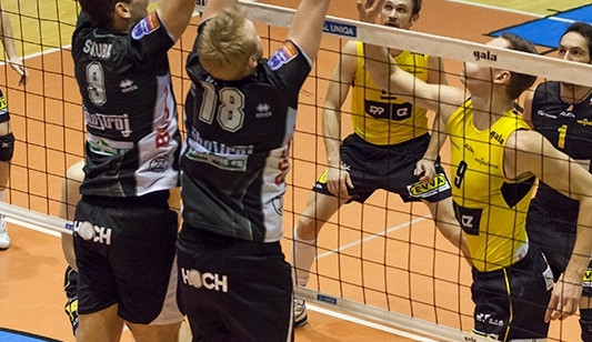 Jihostroj vyhrál utkání na brněnské palubovce v poměru 1:3