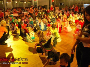 SOUTĚŽ: Vyhrajte lupeny na Dětský maškarní karneval