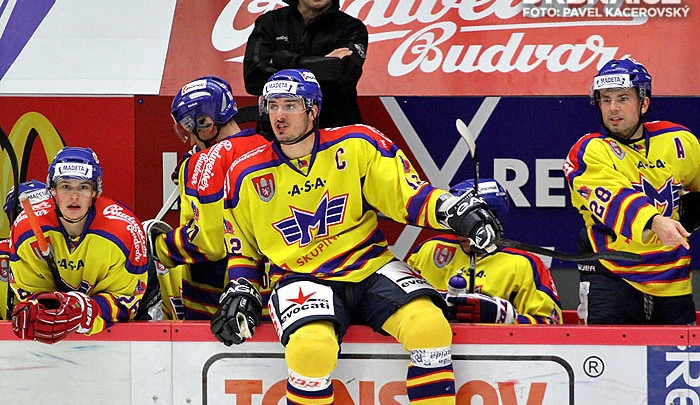 Motor porazil Litoměřice těsně 2:3. Na snímku zprava střelci dvou rychlých branek Petr Šachl a Aleš Kotalík