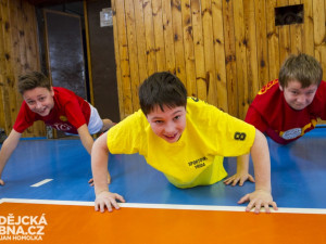 Nadšení školáci z Oskarky si zatrénovali s volejbalisty Jihostroje