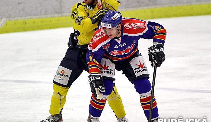 Aleš Kotalík při zápase s Ústím nad Labem