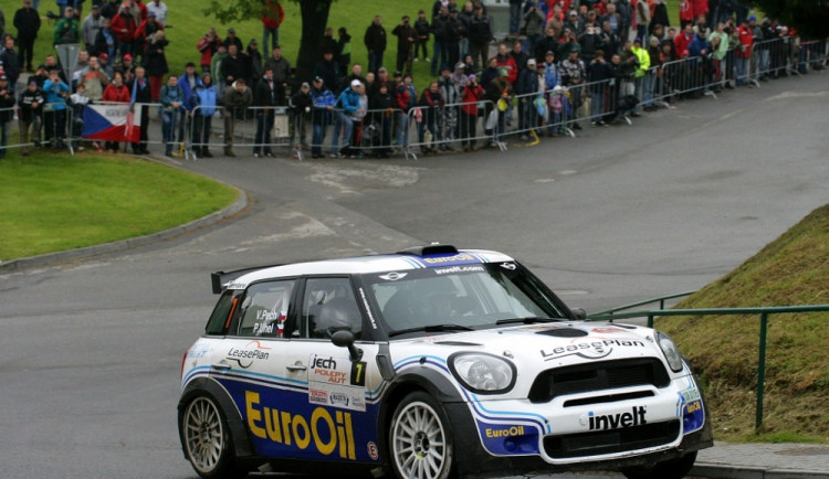 Vítězové 41. Rallye Český Krumlov 2013 Václav Pech a Petr Uhel s vozem Mini John Cooper Works S2000. Foto Jan Marek