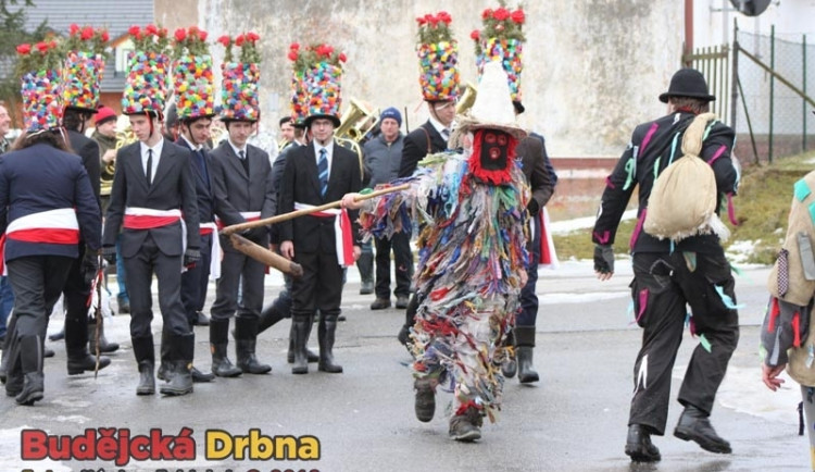 Masopustní písně na přání budou znít na Budějcku